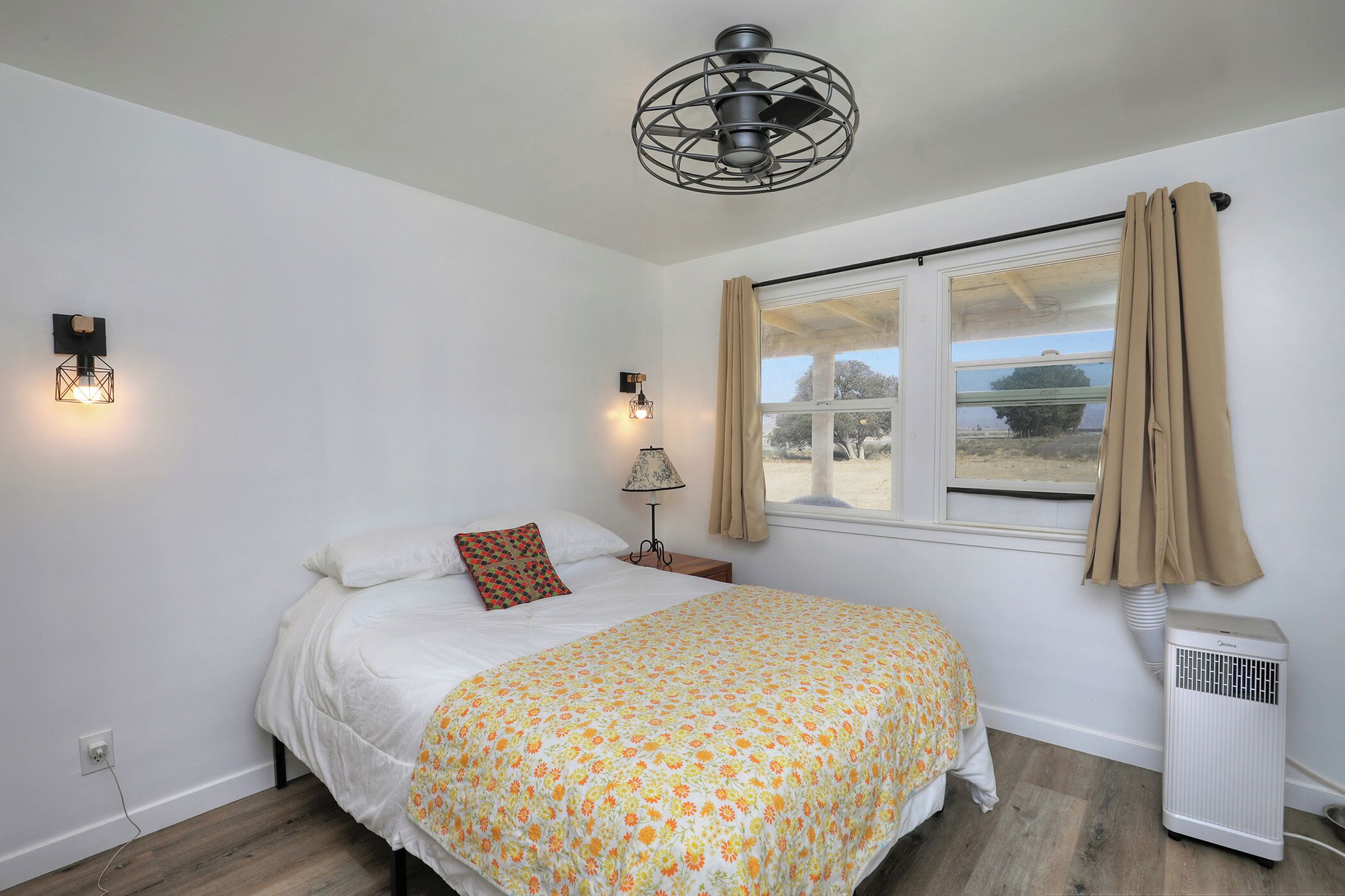 1 chambre, bureau, Wi-Fi gratuit, draps fournis