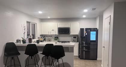 Quiet 1-bedroom in house with Wi-Fi in quiet Stockton neighborhood.
