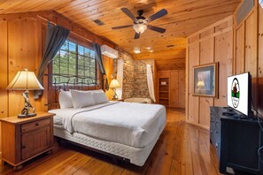 3 chambres, fer et planche à repasser, Wi-Fi gratuit, draps fournis