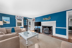 Interior - Sweet Retreat: Relax, Reconnect & Unwind (Harwich Port)