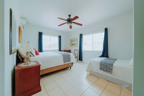 3 habitaciones, tabla de planchar con plancha, wifi y ropa de cama