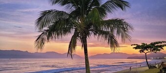 Cozy House in Gated Community on Massaguaçu Beach