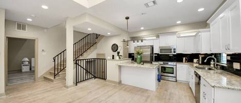 コーヒー / ティーメーカー