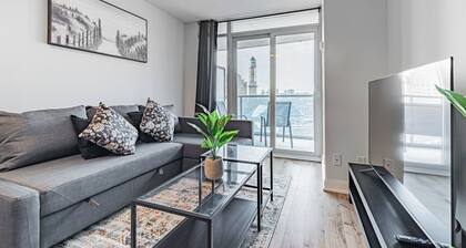 Spacious 1BR+1WR Apartment with Balcony