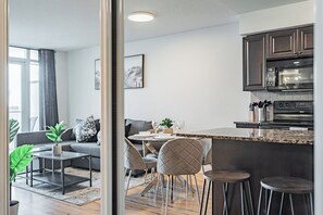 Interior - Spacious 1BR+1WR Apartment with Balcony (Mississauga)