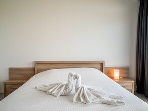 2 bedrooms, travel cot, free WiFi