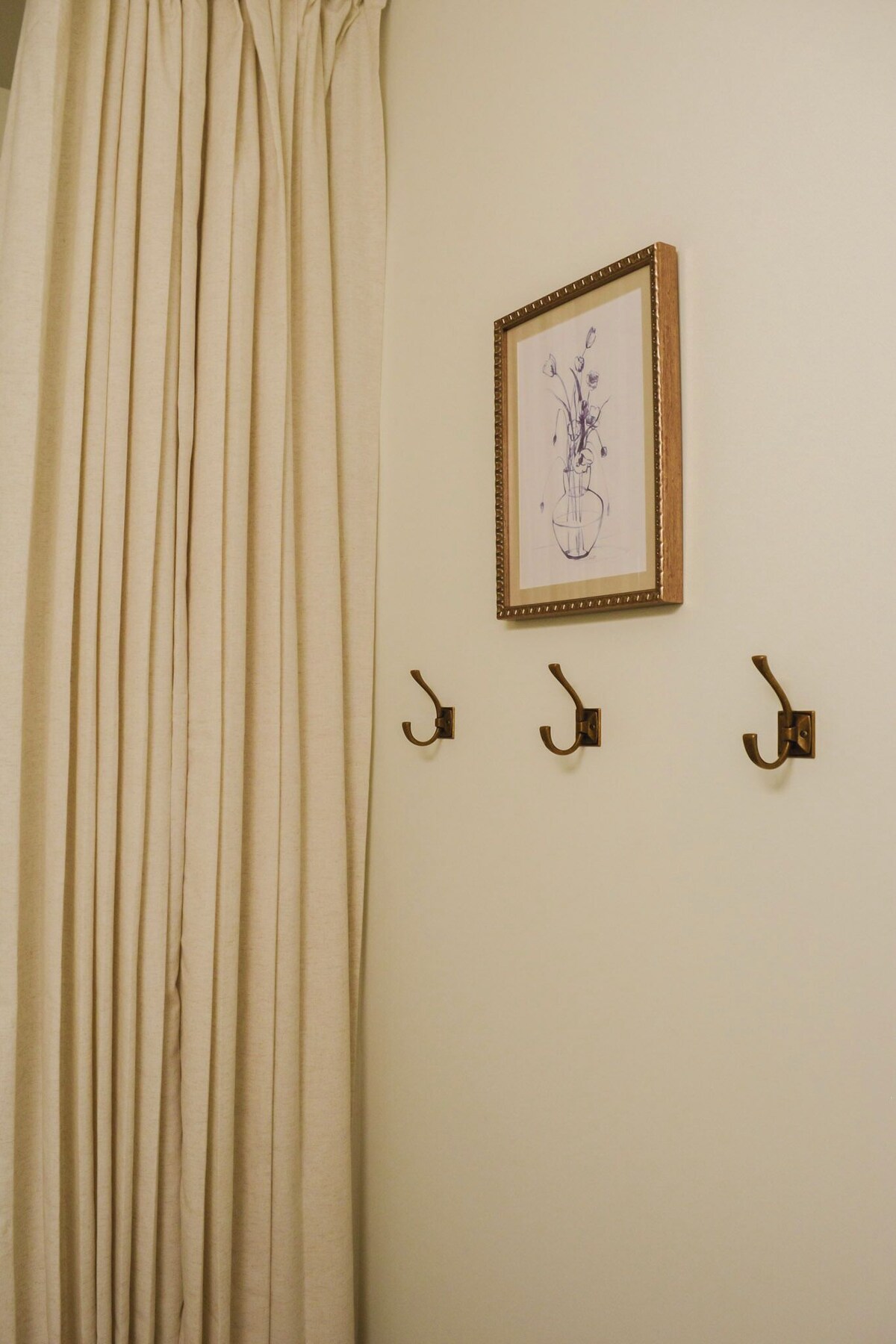Photo 24 of 3 Bed. Downtown Designer Den w/ WiFi & AC in Amazing Greer NEAR AIRPORT