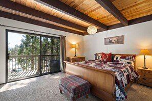 4 Schlafzimmer, Schreibtisch, Bügeleisen/Bügelbrett, WLAN