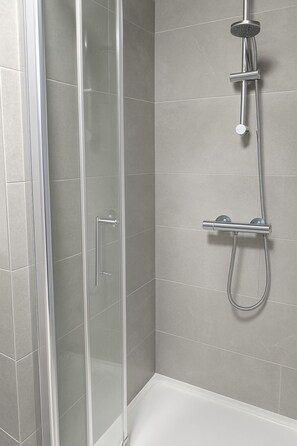 Apartment, 1 Schlafzimmer | Badezimmer