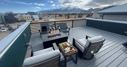 NEW! Roof Top Chalet-Luxury Western Living-STR-308