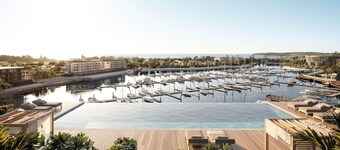 Crowne Plaza Shell Cove Marina
