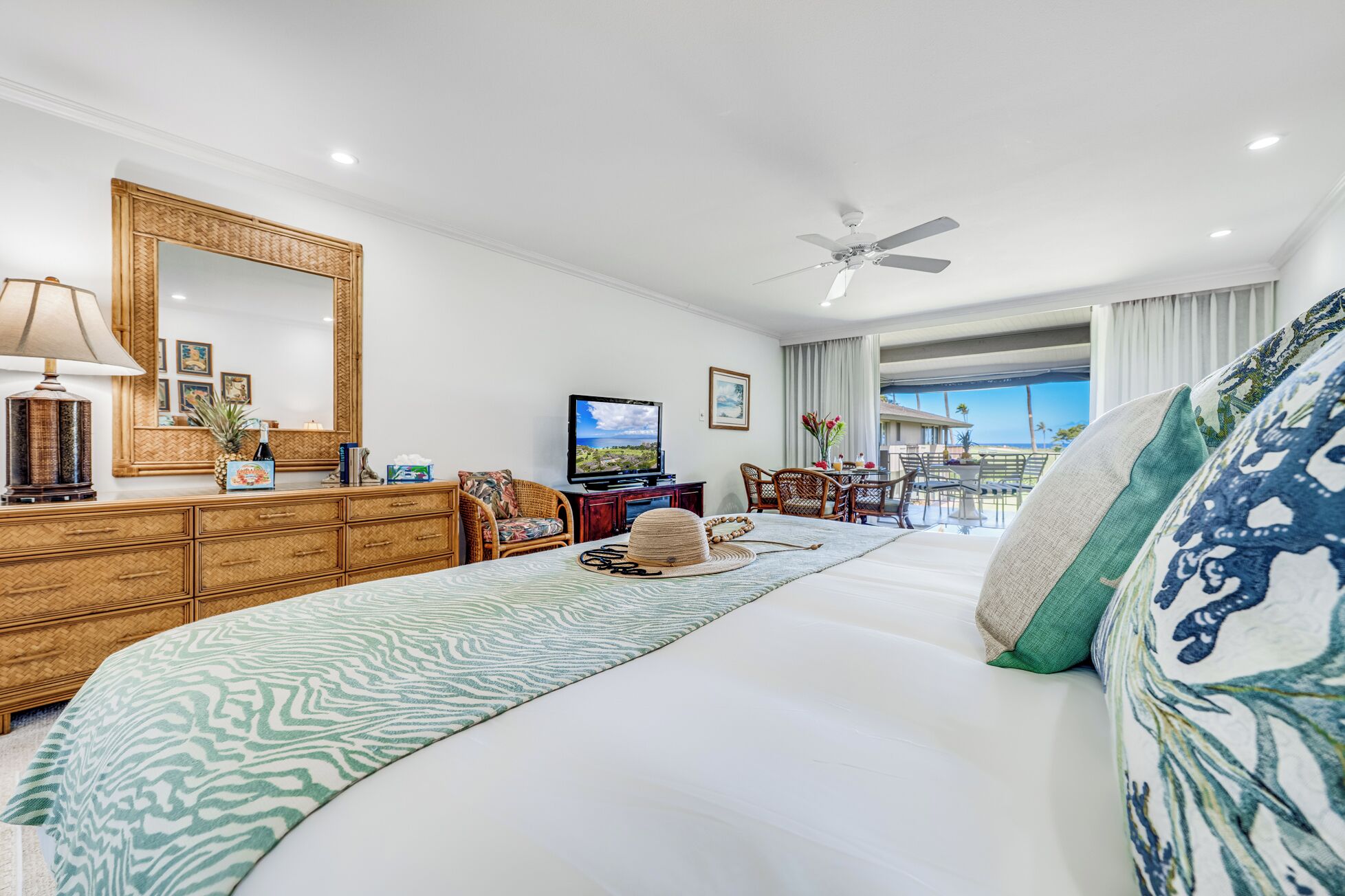 Fer et planche à repasser, Wi-Fi, draps fournis