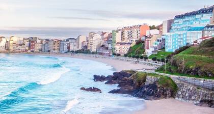 AG Flat Caldeirón Malpica, first line of beach