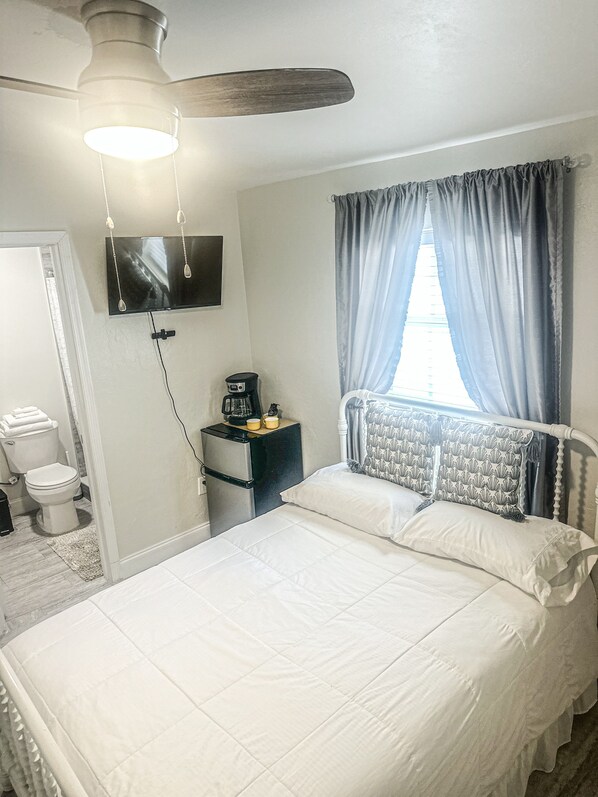 1 bedroom, iron/ironing board, free WiFi, bed sheets