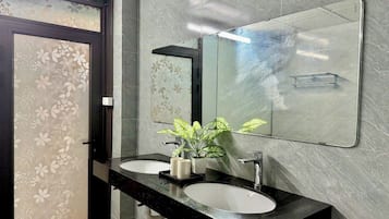 Standard Shared Dormitory, Pool View | Bathroom | Shower, hair dryer