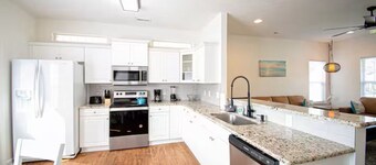 amily Fun~ Dog Friendly~ Home with Pool Access!