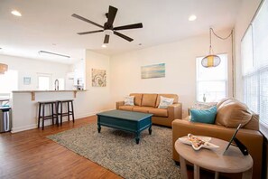 Smart TV - amily Fun~ Dog Friendly~ Home with Pool Access! (Southport)