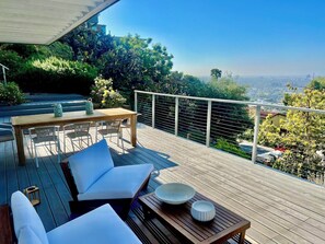 Outdoor dining - CASA DE CIELO- SUNSET BLVD STRIP- HOLLYWOOD HILLS- THE BEST LOCATION!!!! (Los Angeles)