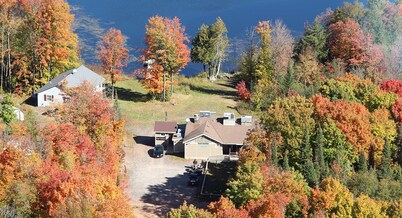 Charming hotel room with WiFi, AC in wonderful Hurley, WI directly on the trails