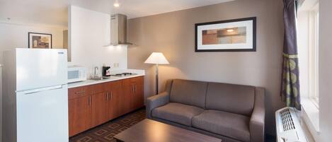 Suite, 1 King Bed with Sofa bed, Non Smoking