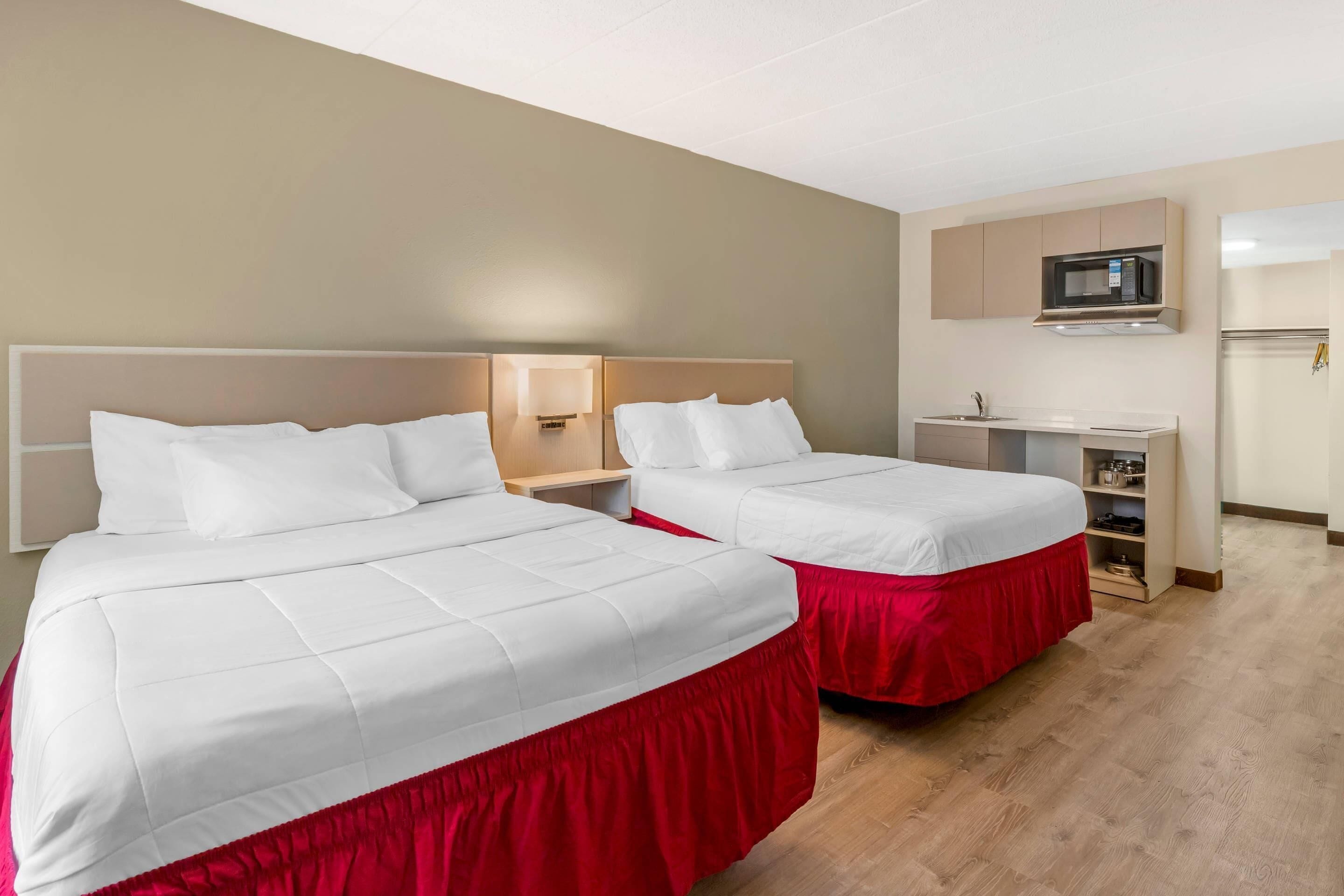 Desk, free WiFi, bed sheets