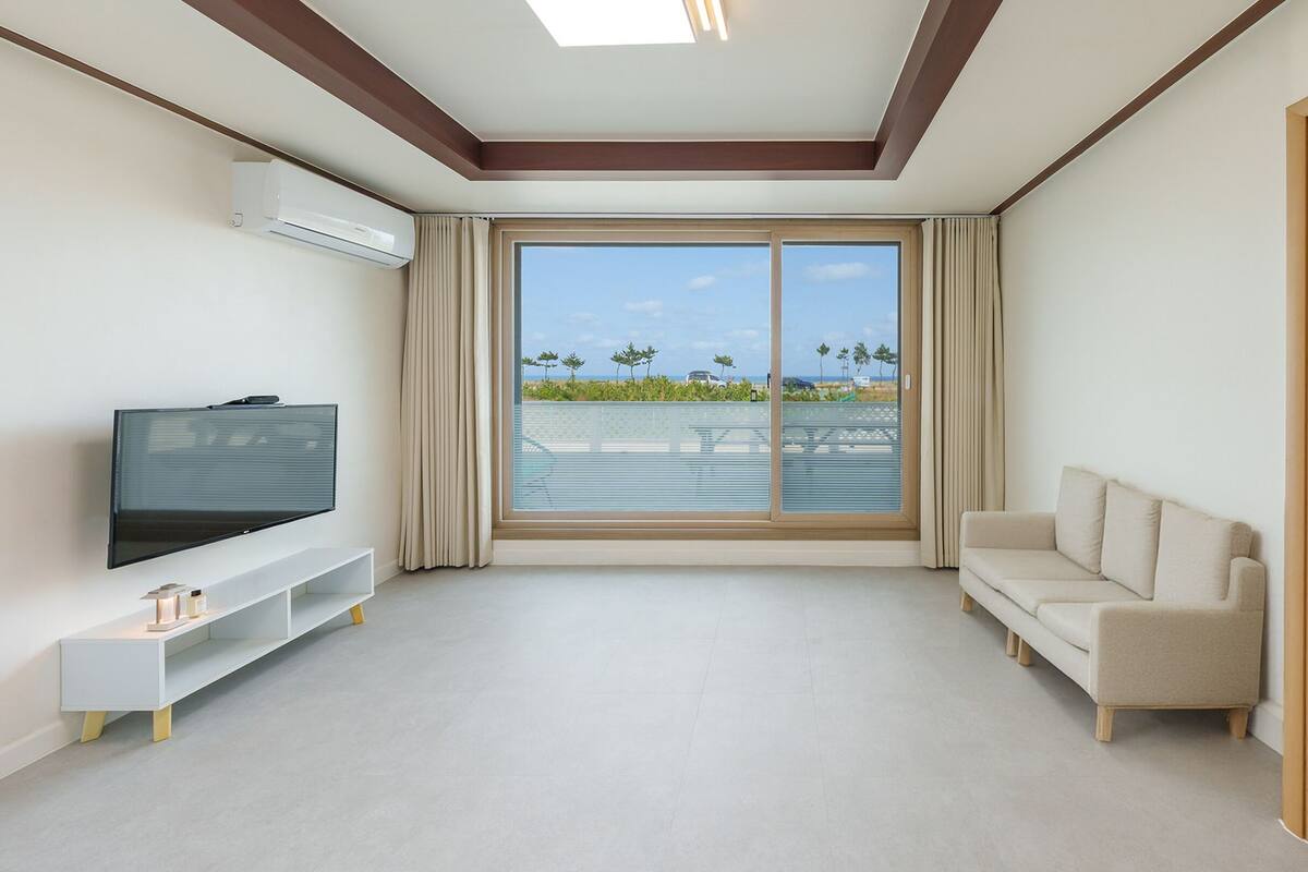Phòng cơ bản, 1 phòng ngủ (101 (Ocean View / DOGS ONLY)) | 1 phòng ngủ, truy cập Internet không dây miễn phí 