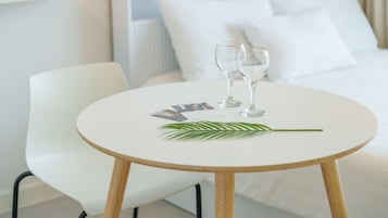Quarto básico, 1 quarto (204 (Ocean View / DOGS ONLY)) | 1 quarto, Wi-Fi de cortesia