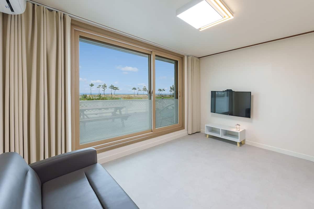 Phòng cơ bản, 1 phòng ngủ (102 (Ocean View / DOGS ONLY)) | 1 phòng ngủ, truy cập Internet không dây miễn phí 