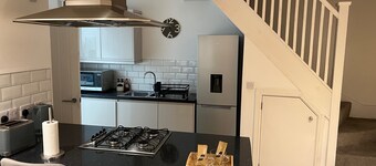 Seaside Cottage Escape in Paignton - Sleeps 4