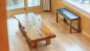 Basic Oda, 2 Yatak Odası (King Munmu Room(Ocean View/Group/BBQ)) | 1 yatak odası, ücretsiz kablosuz İnternet 