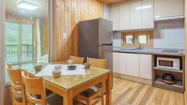 1 bedroom, free WiFi - Gyeongju Happy Dream Ocean View Pension (Gyeongju)