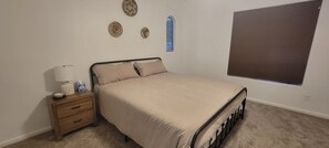 3 quartos, ferros/tábuas de passar roupa, Wi-Fi, roupa de cama