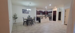 Dining - Surprise: 3bedroom 2 baths Getaway! 1 story house (Surprise)