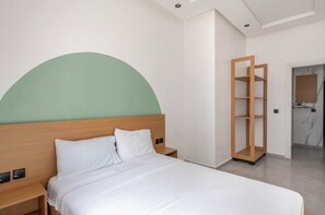 2 bedrooms, desk, free WiFi, bed sheets
