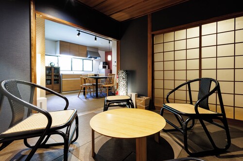 R-Guest Residence Tsurumibashi