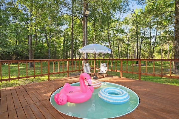 Tina de hidromasaje al aire libre