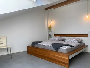 2 camere, ferro/asse da stiro, Wi-Fi gratuito, lenzuola