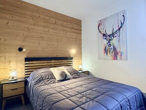 2 bedrooms