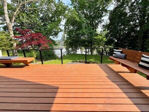 Terrace/patio - Stay at our cozy pet friendly River Retreat on the banks of the Seneca River. (Baldwinsville)