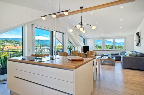 Appartement "Pfänderblick" avec vue sur les montagnes, terrasse privée et Wi-Fi