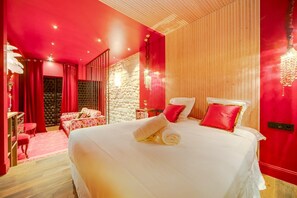 Accès Internet, draps fournis