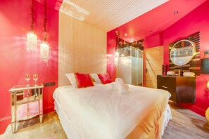 Internet, bed sheets