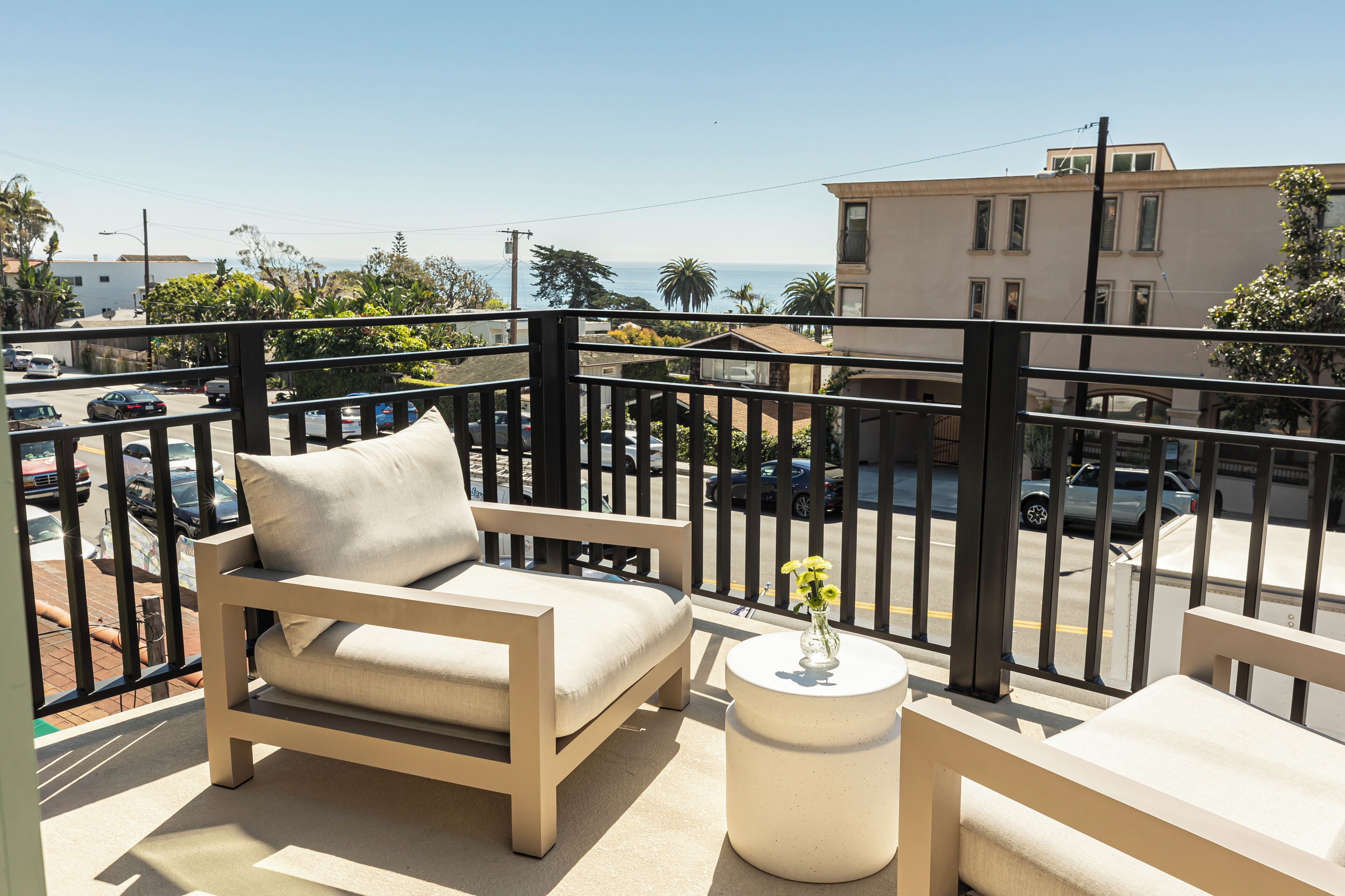 Room, 1 King Bed (Laguna) | Beach/ocean view