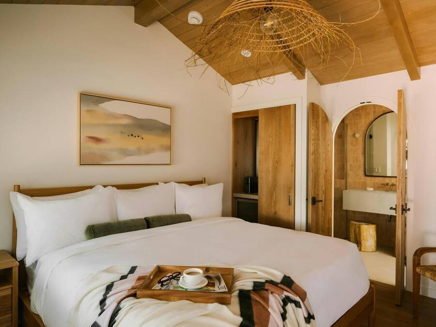 Coffres-forts dans les chambres, draps fournis