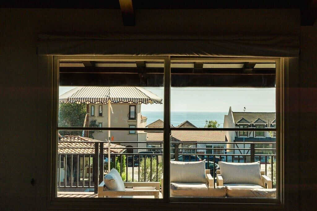 Beach/ocean view