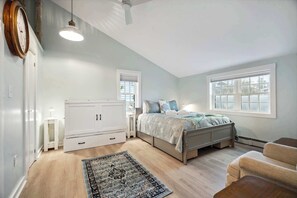 3 Schlafzimmer, Schreibtisch, Bügeleisen/Bügelbrett, WLAN