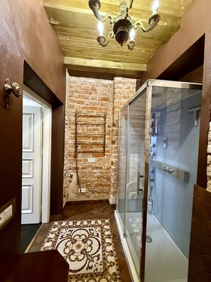 Bathroom - Pilies8 Luxury Vilnius Apartment (Vilnius)