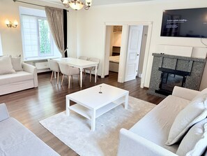 Living area - Pilies8 Luxury Vilnius Apartment (Vilnius)