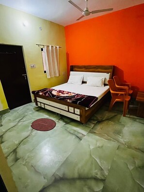 Quarto casal luxo | Quartos à prova de som, Wi-Fi de cortesia