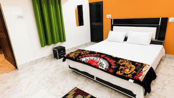 Ropa de cama hipoalergénica, escritorio y sistema de insonorización